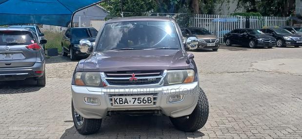 Mitsubishi Pajero Sport 2000 Purple