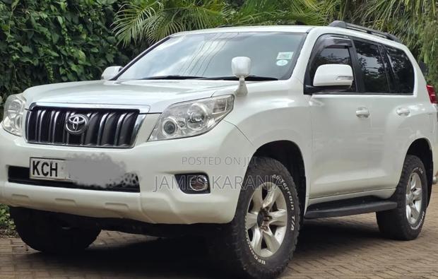 Toyota Land Cruiser Prado 2010 White
