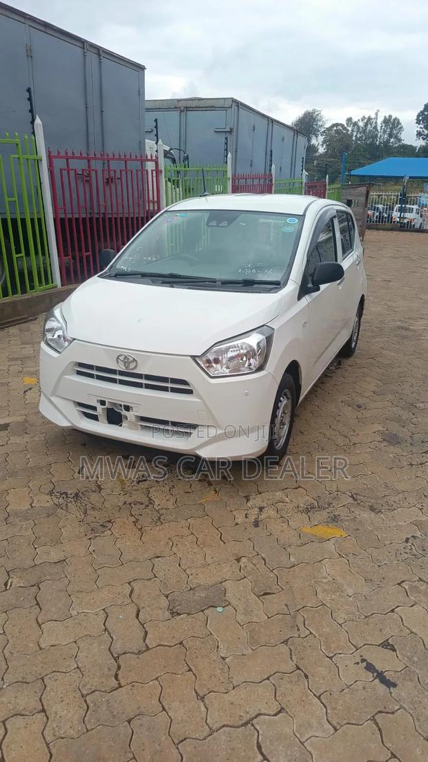 Toyota Pixis 2019 White