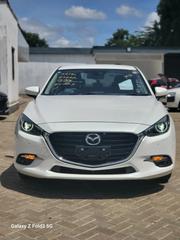 Mazda Axela 2019 White for sale