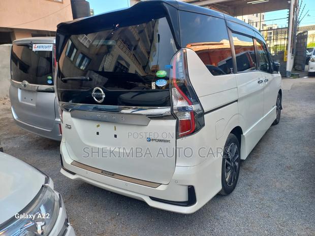 Nissan Serena 2019 White