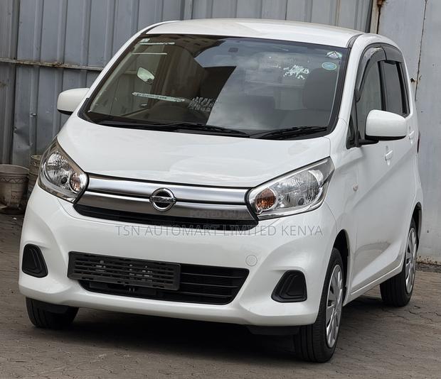 Nissan Dayz 2019 White