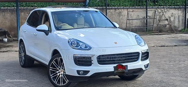 Porsche Cayenne Turbo AWD 2019 White