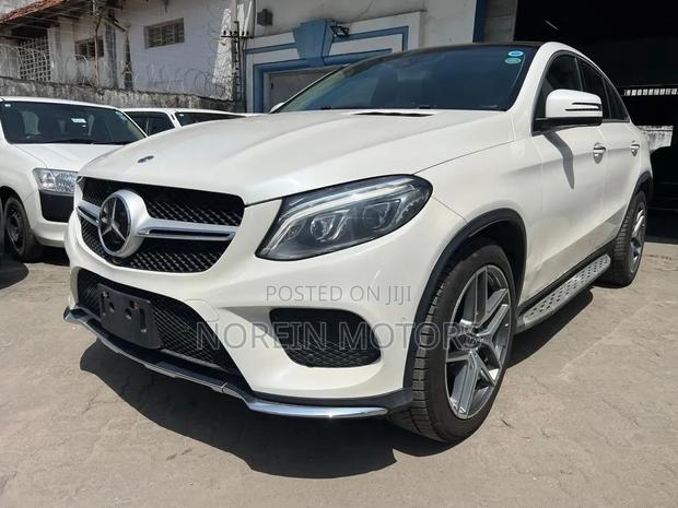 Mercedes-Benz GLE-Class GLE 350d 4MATIC 2018 Pearl