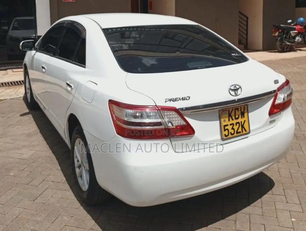 Toyota Premio 2012 White