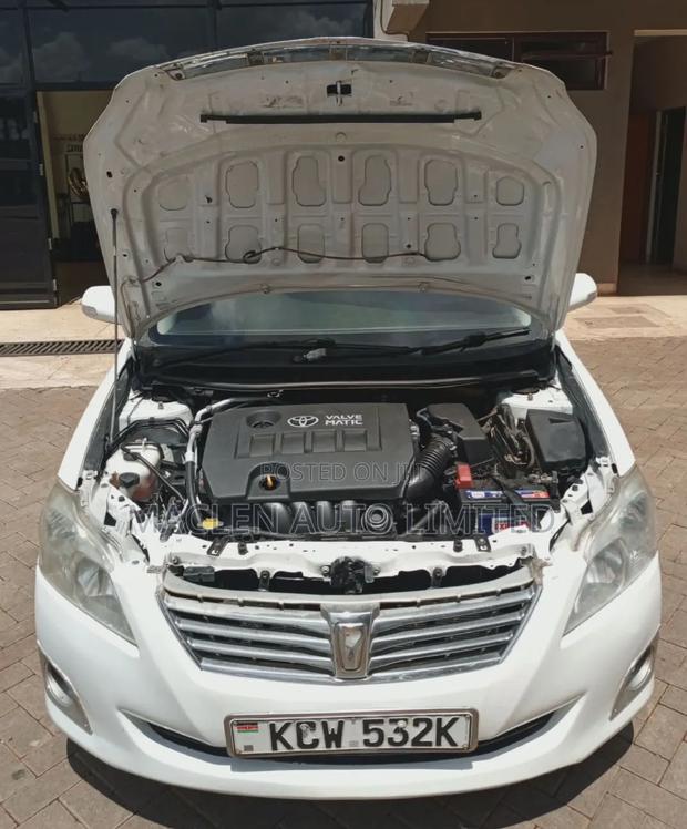 Toyota Premio 2012 White