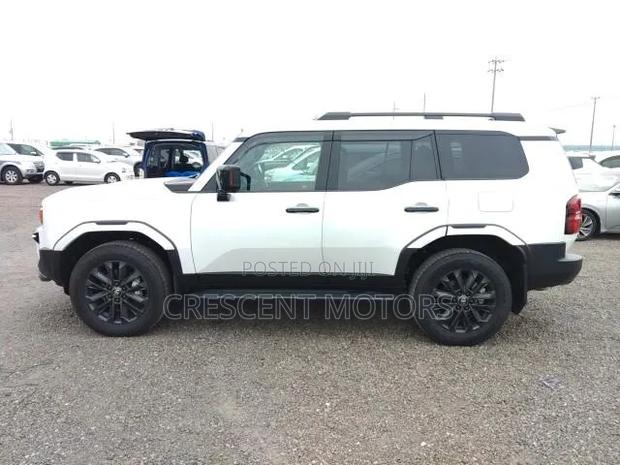 New Toyota Land Cruiser Prado 2024 White