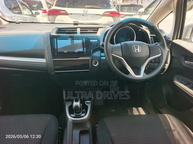 Honda Fit 2018 Silver