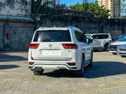 Toyota Land Cruiser LC300 2023 White for sale