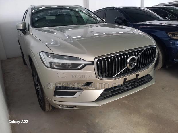 Volvo XC60 2020 Gold