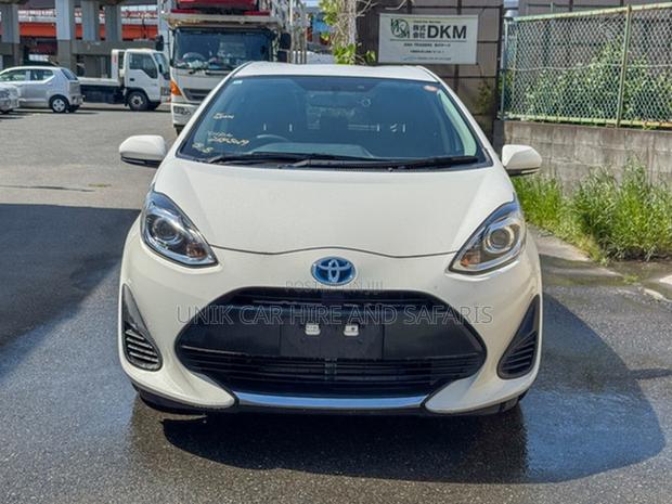 Toyota Aqua 2019 White