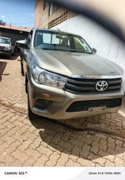 Toyota Hilux 2021 Gold for sale