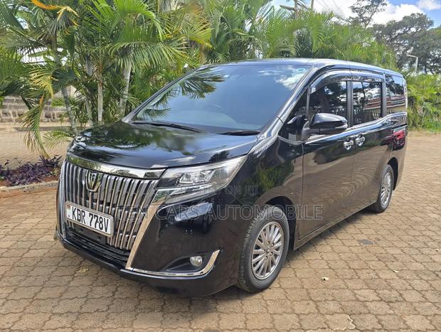 Toyota Esquire 2017 Black