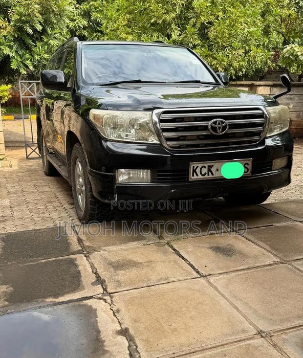 Toyota Land Cruiser 2011 Black