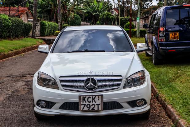 Mercedes-Benz C200 2009 White
