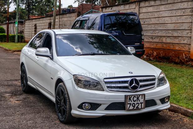 Mercedes-Benz C200 2009 White
