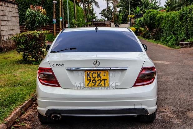 Mercedes-Benz C200 2009 White