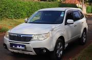 Subaru Forester 2.5X Automatic 2010 White for sale