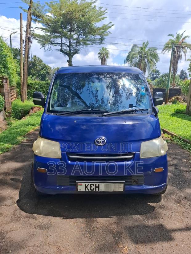 Toyota TownAce 2009 Blue