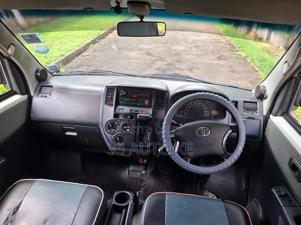 Toyota TownAce 2009 Blue