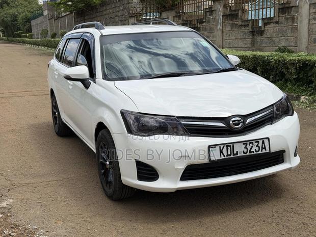 Toyota Corolla Fielder 1.5 Petrol FWD 2015 White