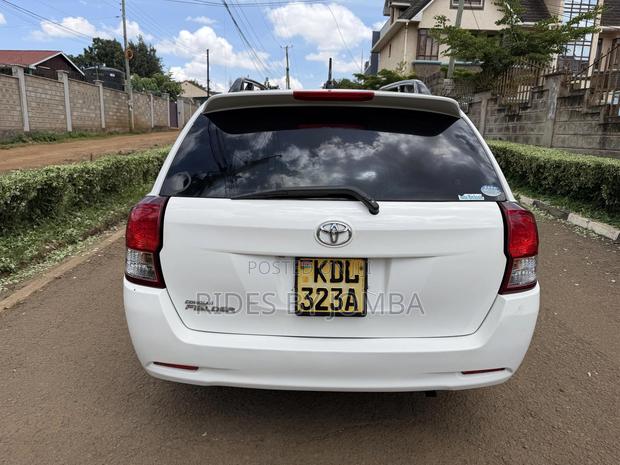 Toyota Corolla Fielder 1.5 Petrol FWD 2015 White