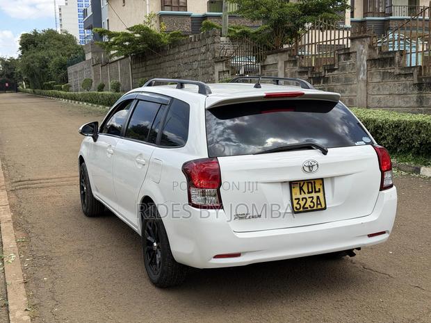 Toyota Corolla Fielder 1.5 Petrol FWD 2015 White