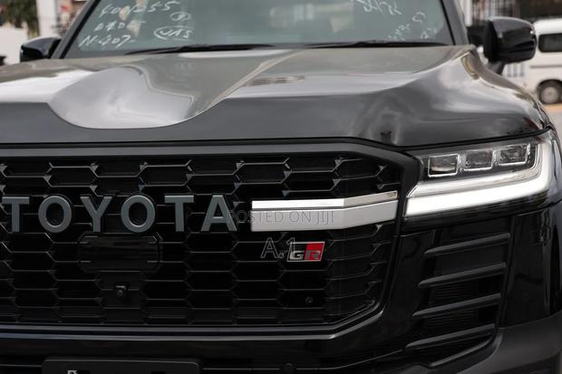 Toyota Land Cruiser 3.3 Diesel 4WD 2022 Matt Black