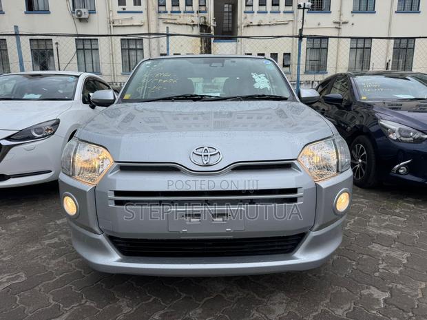 Toyota Succeed 2021 Silver