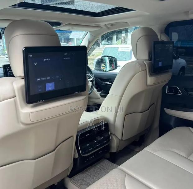 Toyota Land Cruiser 3.3 Diesel 4WD 2022 Pearl