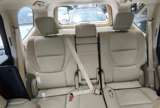 Toyota Land Cruiser 3.3 Diesel 4WD 2021 White