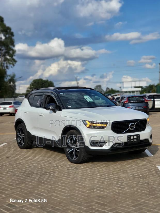 Volvo XC40 B4 Petrol AWD 2020 White