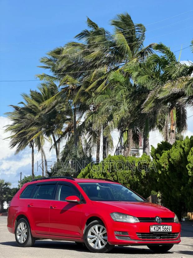 Volkswagen Golf 2015 Red