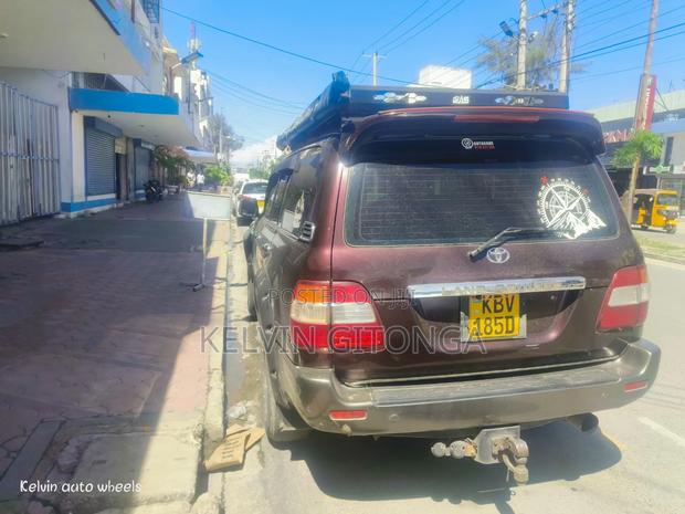 Toyota Land Cruiser Prado 2006 Black