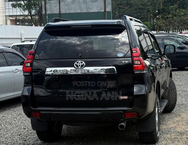 Toyota Land Cruiser Prado 2019 Black