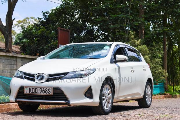 Toyota Auris 2014 White