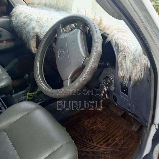 Toyota Land Cruiser Prado 2003 White