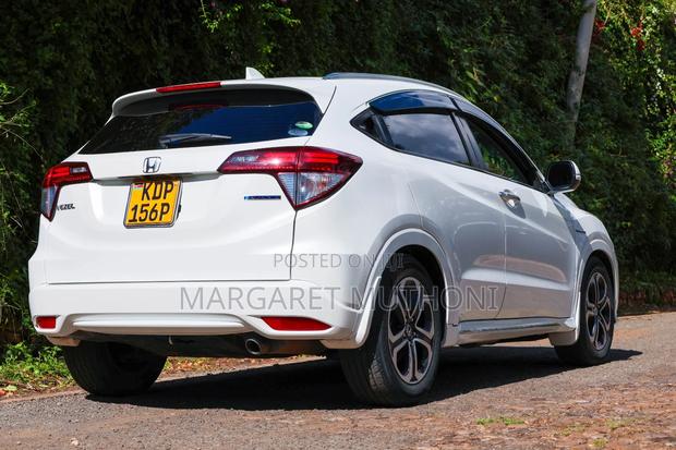 Honda Vezel 2016 White