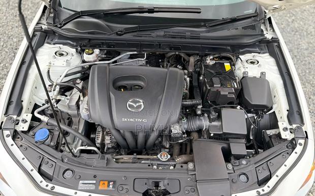 Mazda AZ 2020 White
