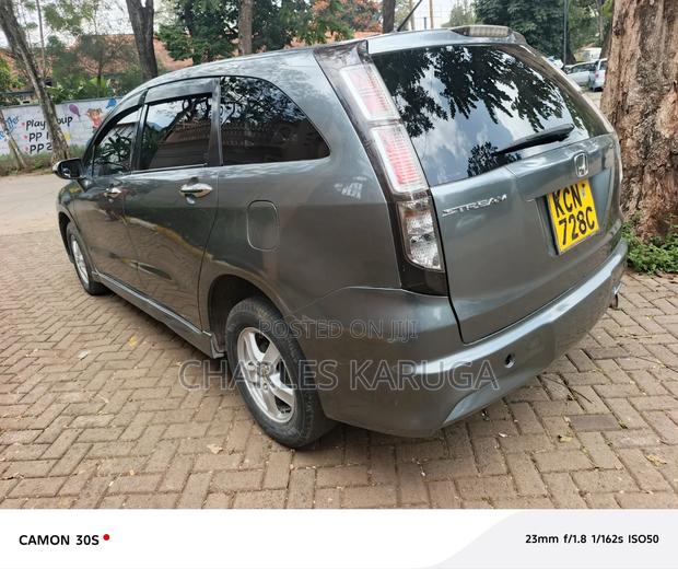 Honda Stream 2010 Gray