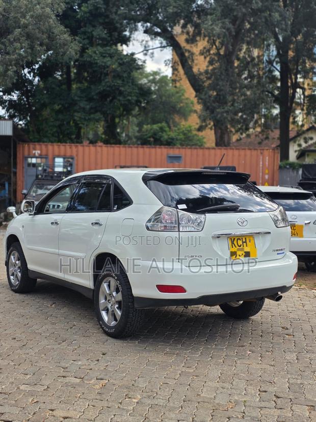 Toyota Harrier 2009 White