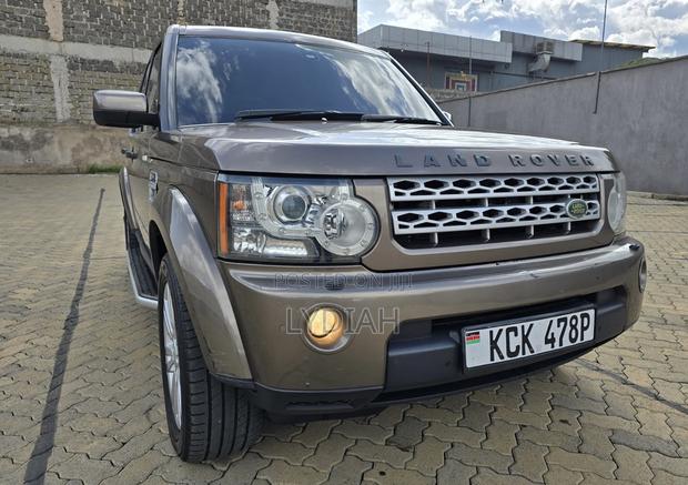 Land Rover Discovery 2010 Brown