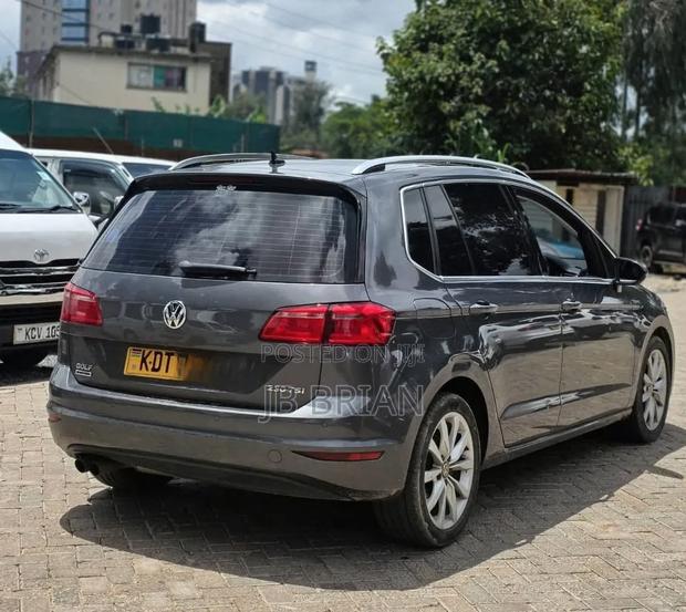 Volkswagen Golf 2018 Gray