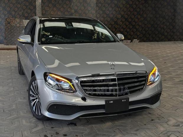Mercedes-Benz E400 2018 Silver
