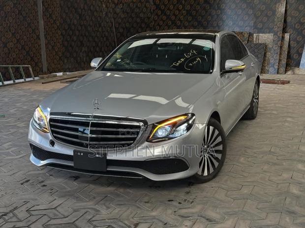Mercedes-Benz E400 2018 Silver