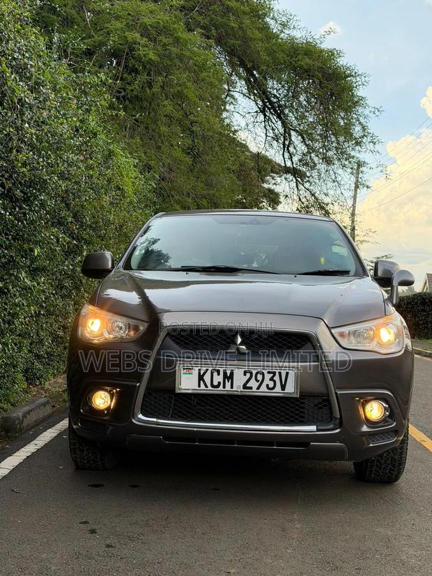 Mitsubishi RVR 2.0 2011 Gray