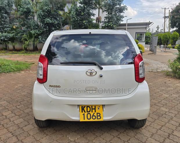 Toyota Passo 2015 White
