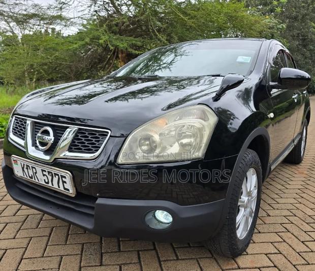 Nissan Dualis 2012 Black