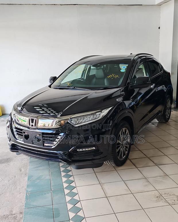 Honda Vezel 2020 Black