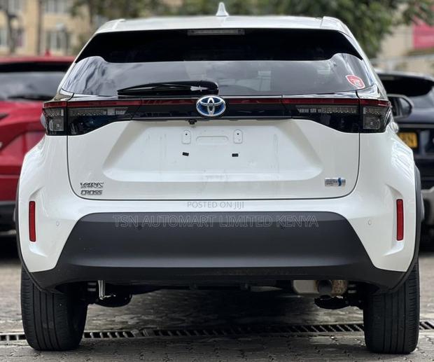 Toyota Yaris Cross 1.5 Hybrid FWD 2020 Pearl
